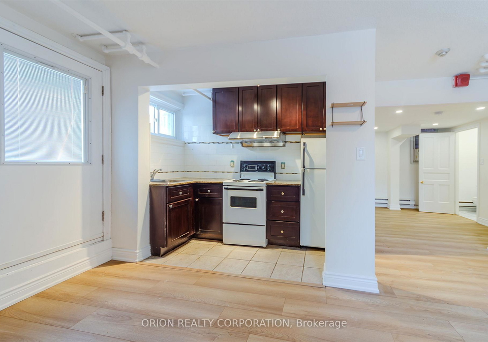 44-emerald-crescent-etobicoke-ontario-w12727054