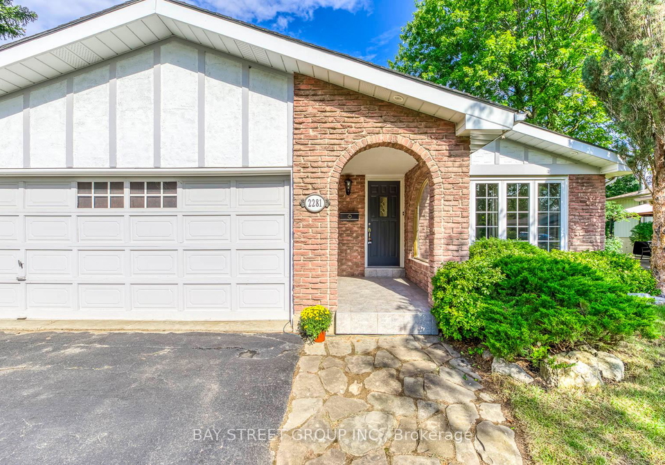 2281-devon-road-oakville-ontario-w12728030