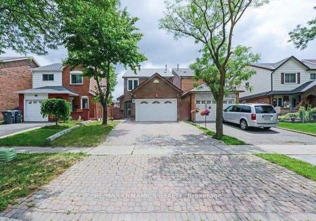 7-slater-circle-brampton-ontario-w12728370
