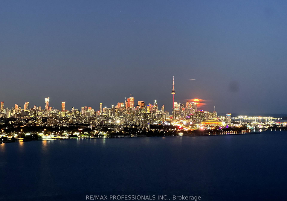 20-shore-breeze-drive-etobicoke-ontario-w12728742