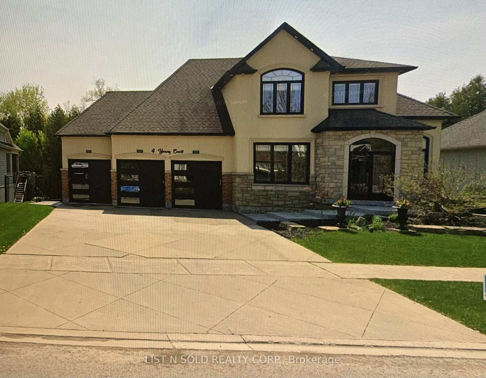 4-young-court-orangeville-ontario-w12729040