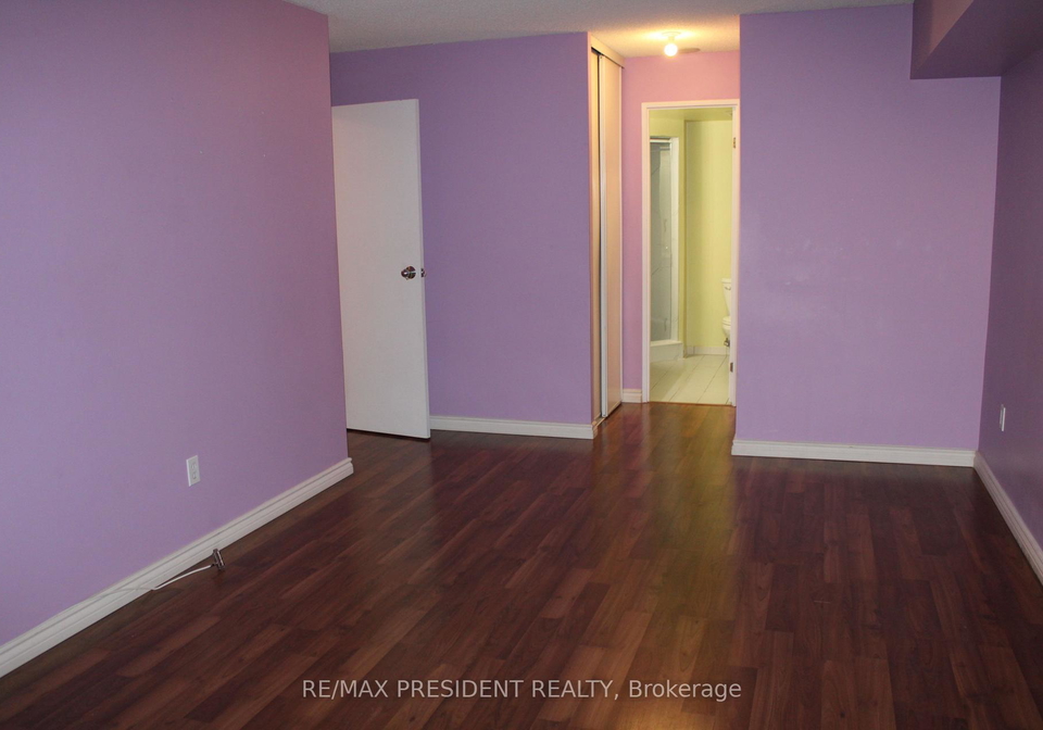 3-rowntree-road-etobicoke-ontario-w12730312