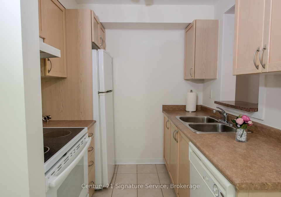 8-dayspring-circle-brampton-ontario-w12730352