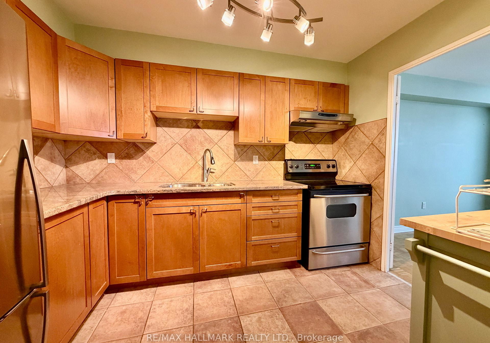 360-ridelle-avenue-north-york-ontario-w12730726