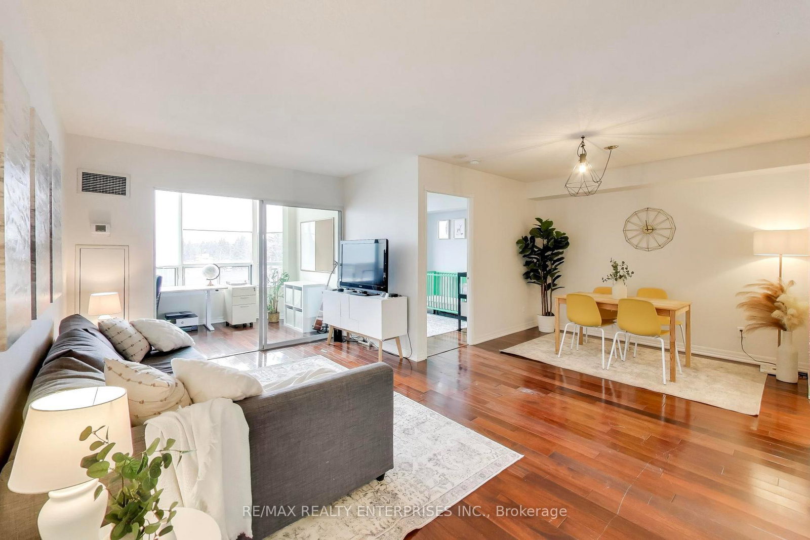 135-hillcrest-avenue-mississauga-ontario-w12730842