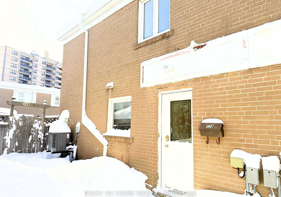 128-townhouse-crescent-brampton-ontario-w12731566