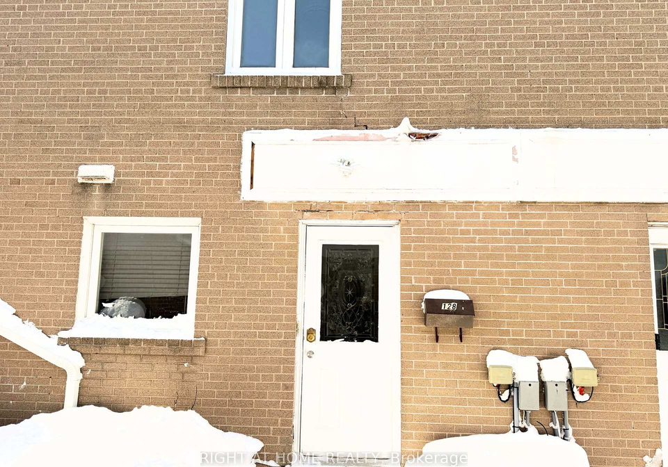 128-townhouse-crescent-brampton-ontario-w12731566