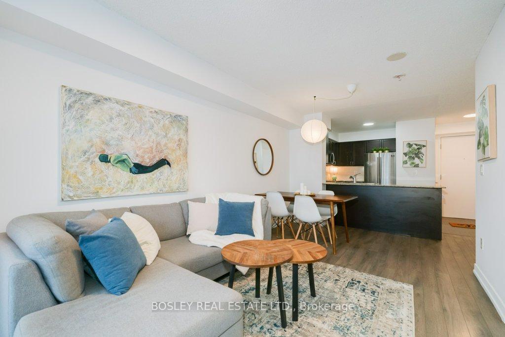 812-lansdowne-avenue-toronto-ontario-w12731664