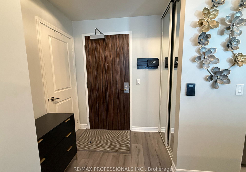 349-rathburn-road-w-mississauga-ontario-w12731820