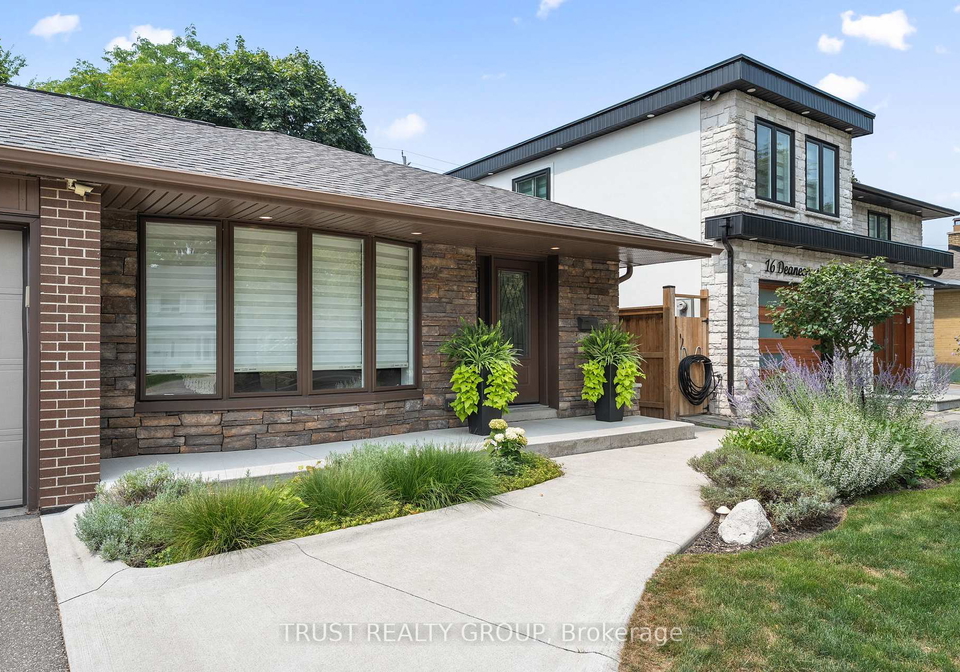 18-deanecrest-road-etobicoke-ontario-w12732148