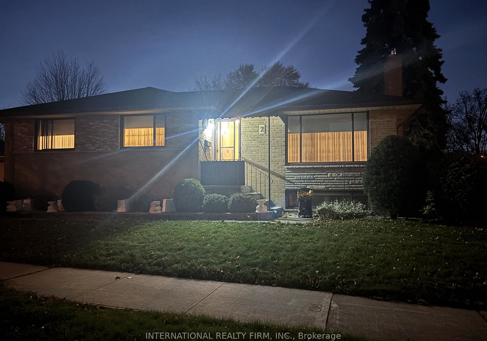 2-tynevale-drive-etobicoke-ontario-w12732220