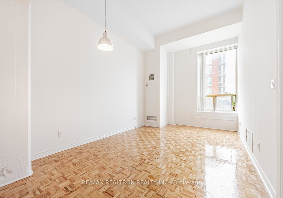 1401-dupont-street-toronto-ontario-w12732446