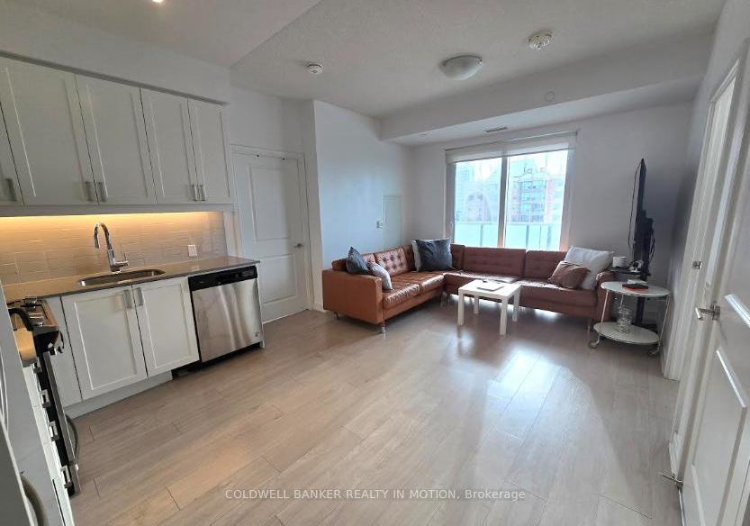 8-nahani-way-mississauga-ontario-w12732574