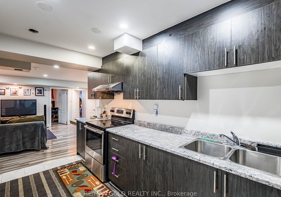 6-feeder-street-brampton-ontario-w12732662