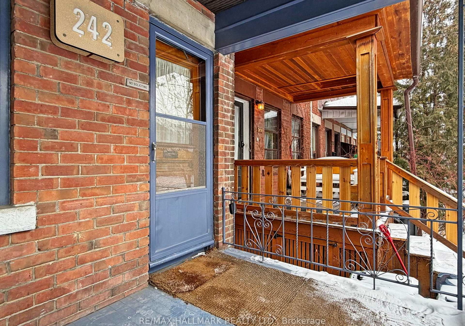 242-delaware-avenue-toronto-ontario-w12732906