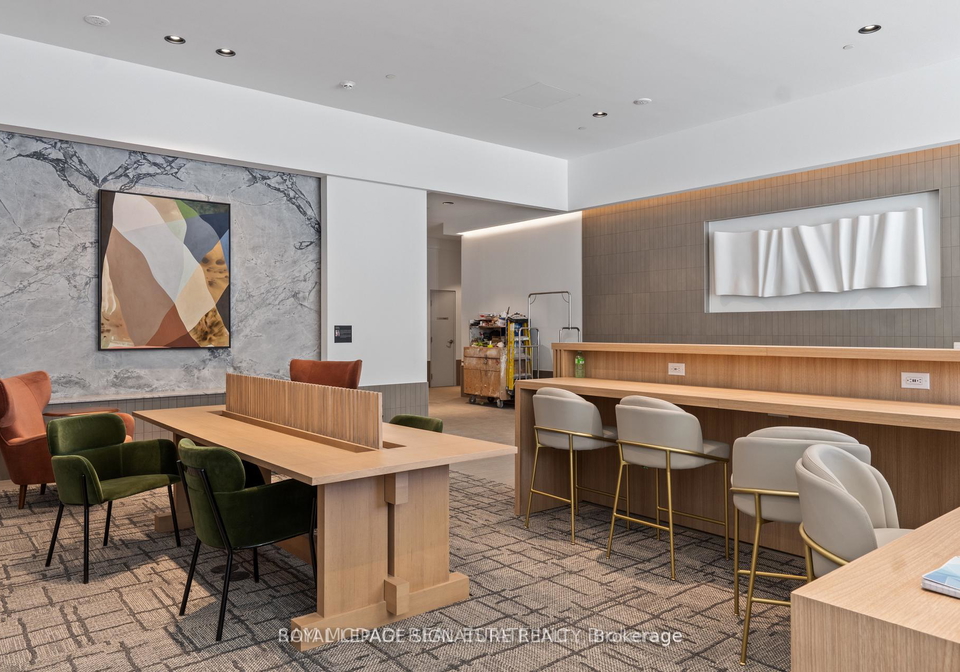 395-square-one-drive-mississauga-ontario-w12733664