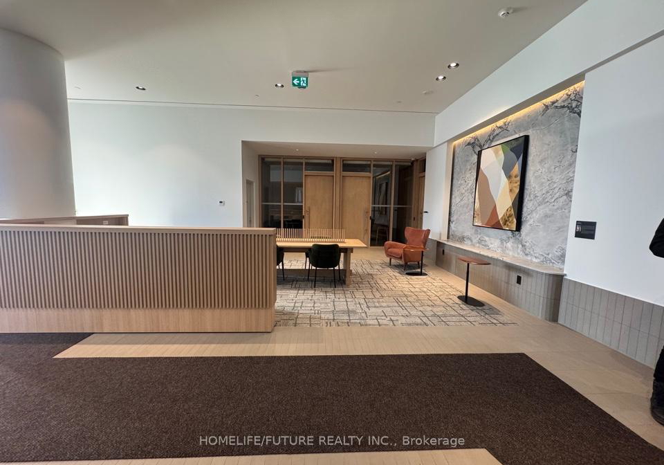 395-square-one-drive-mississauga-ontario-w12733892