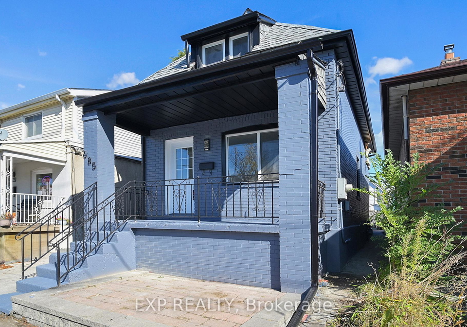 685-jane-street-toronto-ontario-w12734078