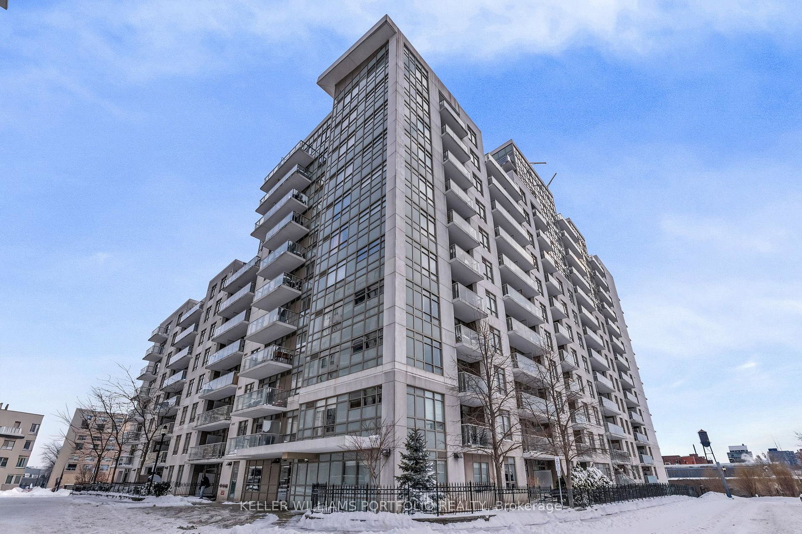 812-lansdowne-avenue-toronto-ontario-w12734588