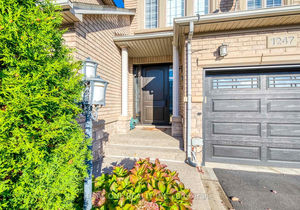 1247-agram-drive-oakville-ontario-w12734976