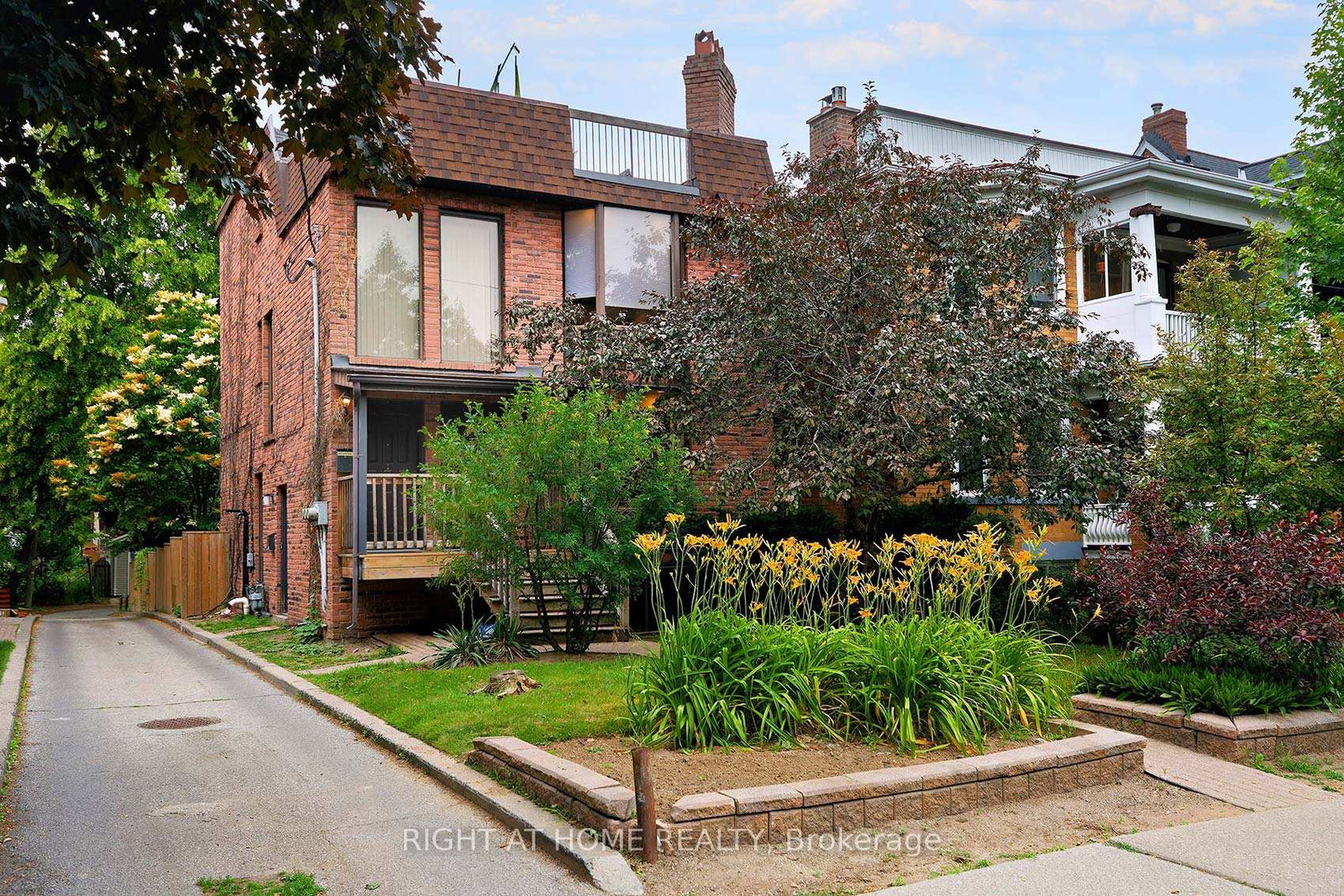 164-quebec-avenue-toronto-ontario-w12735322