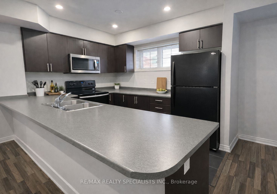 2464-post-road-oakville-ontario-w12735362