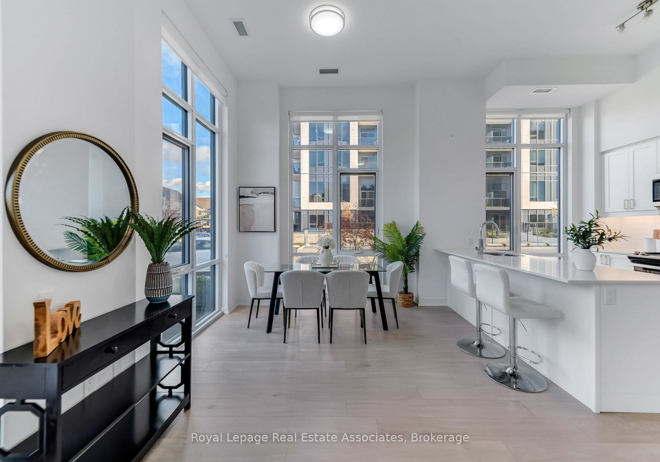8-nahani-way-mississauga-ontario-w12735532