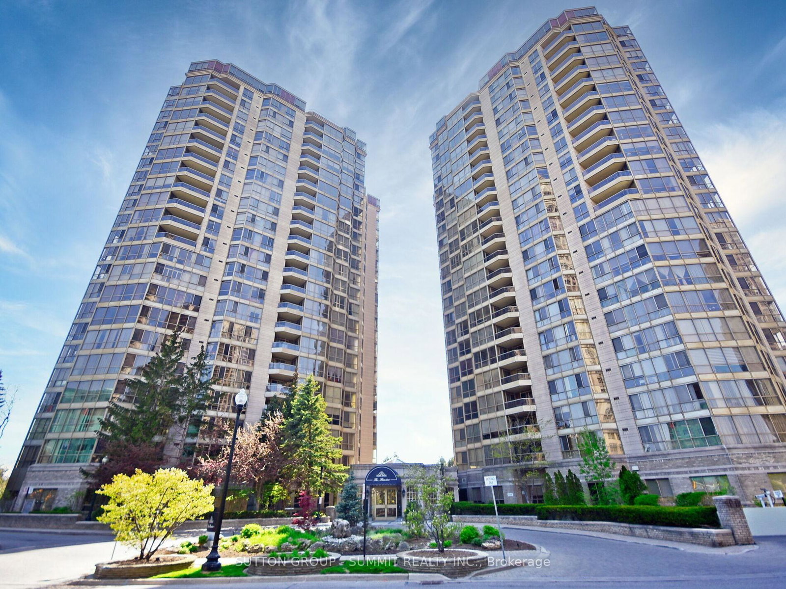 55-kingsbridge-garden-circle-mississauga-ontario-w12735784