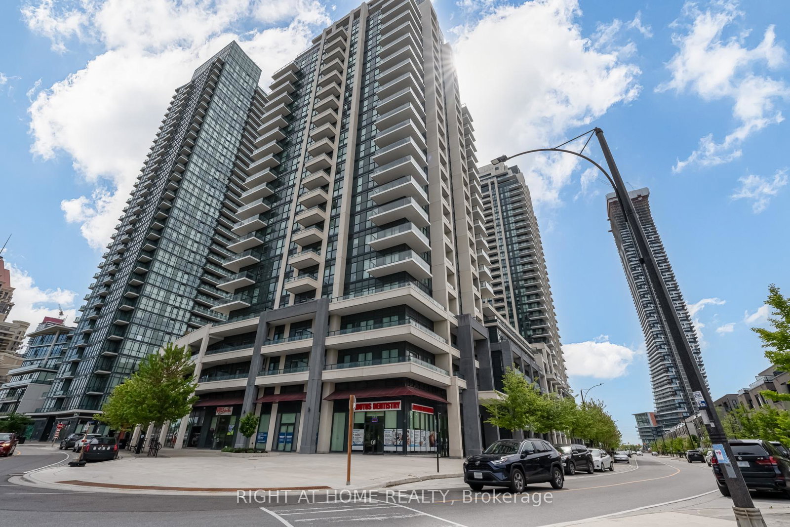 4085-parkside-village-drive-mississauga-ontario-w12736158