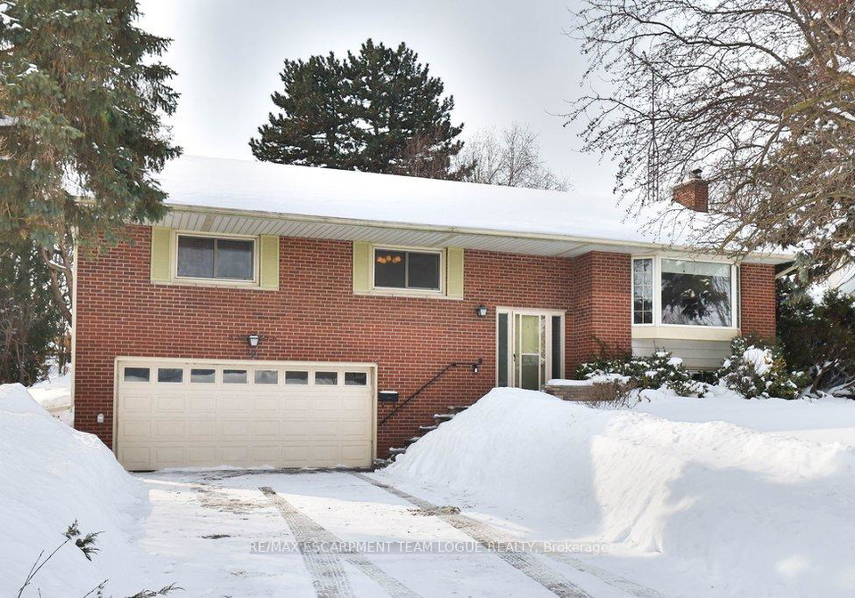 221-elizabeth-street-s-brampton-ontario-w12736358