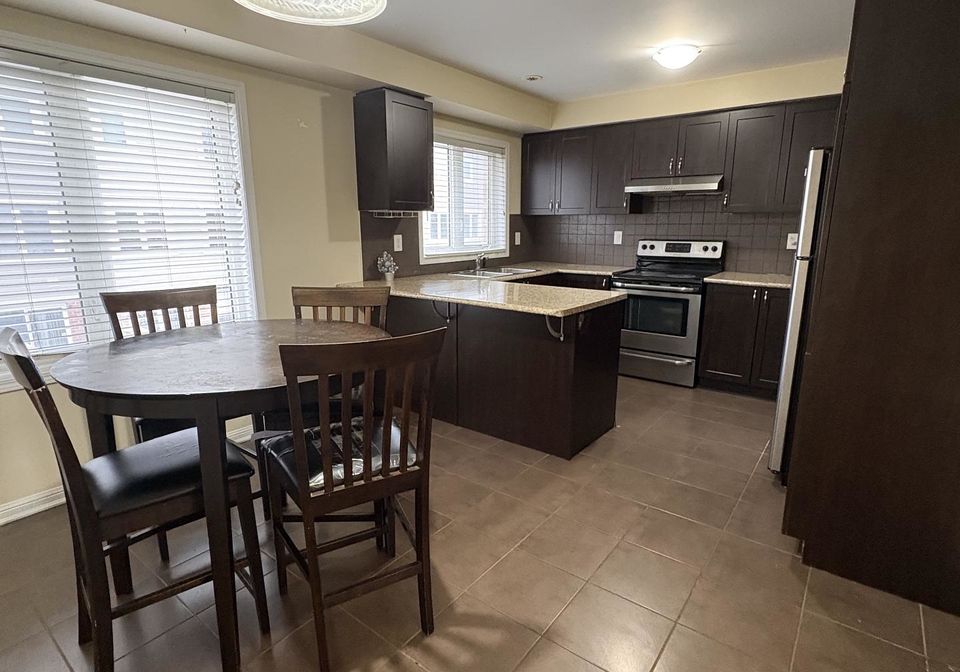 47-ariel-road-brampton-ontario-w12737186