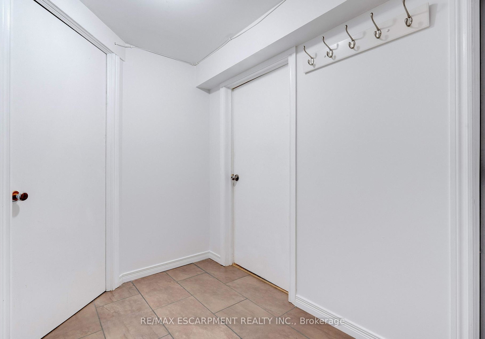 2217-ghent-avenue-burlington-ontario-w12737360
