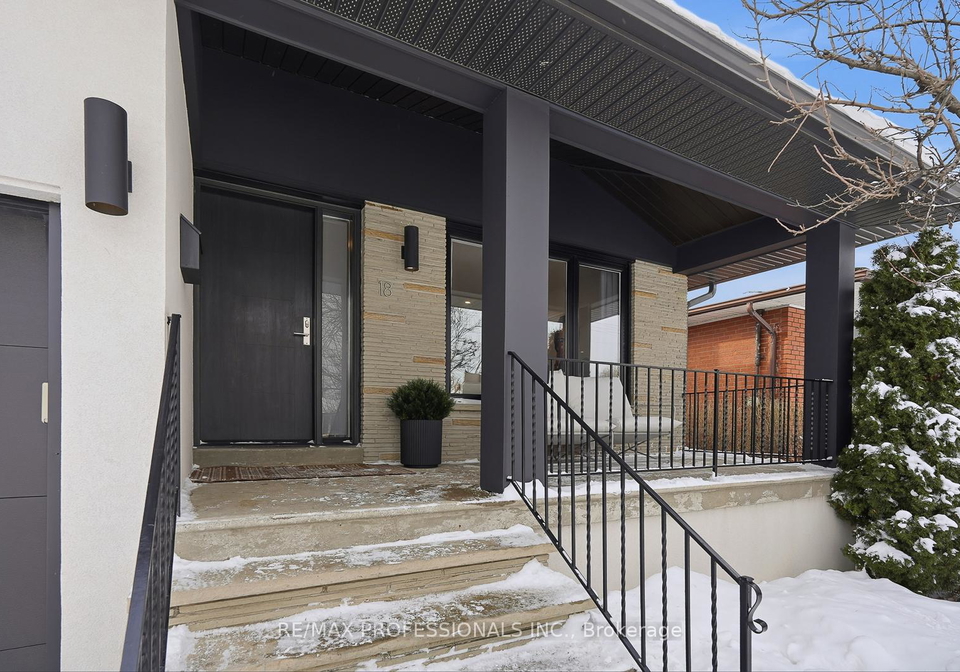 18-treeview-drive-etobicoke-ontario-w12737740