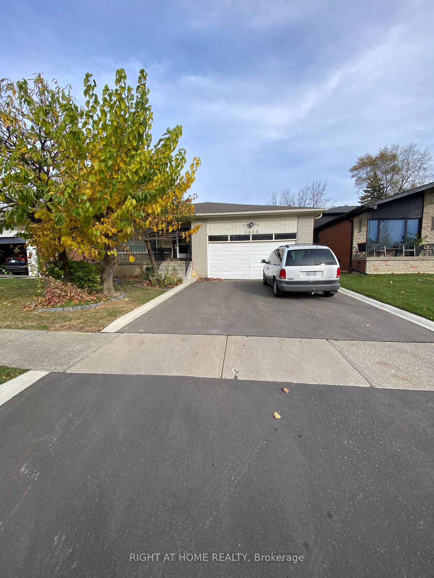 3635-bluestream-crescent-mississauga-ontario-w12738024