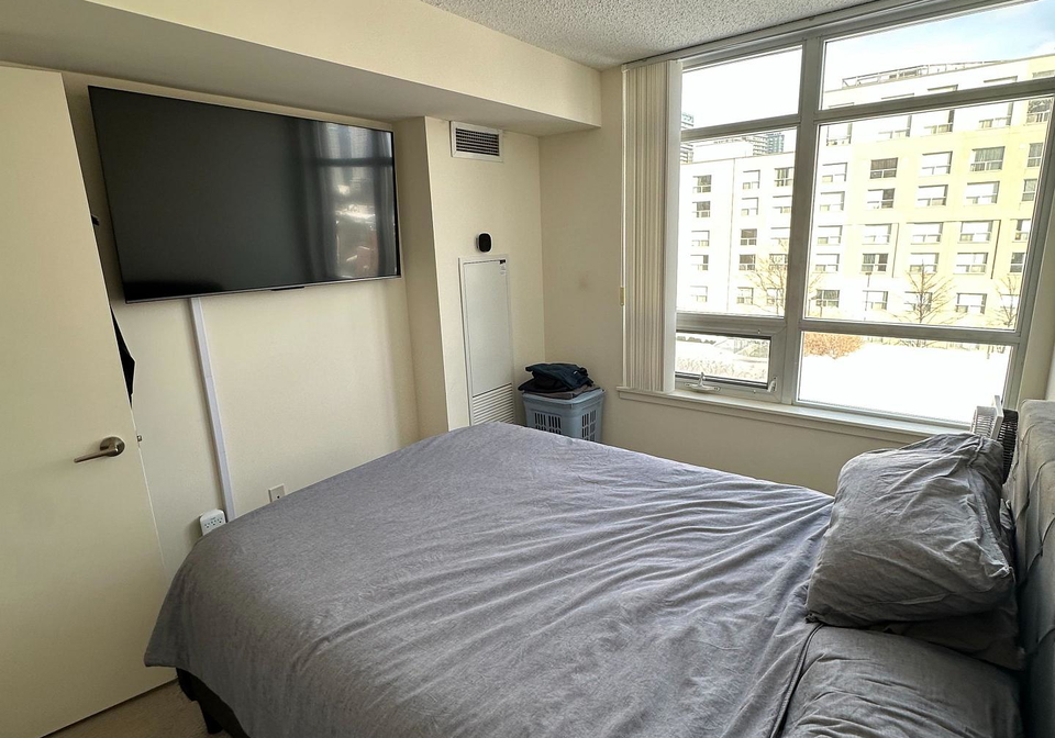 812-lansdowne-avenue-toronto-ontario-w12738070