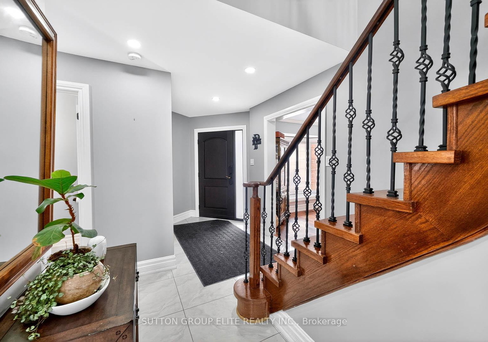5204-swiftcurrent-trail-mississauga-ontario-w12738146