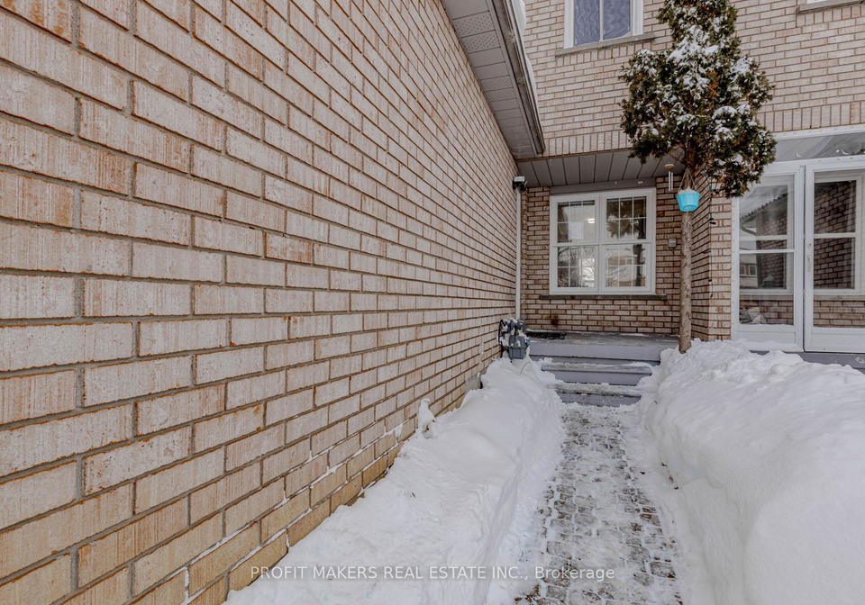 68-cutters-crescent-brampton-ontario-w12738284