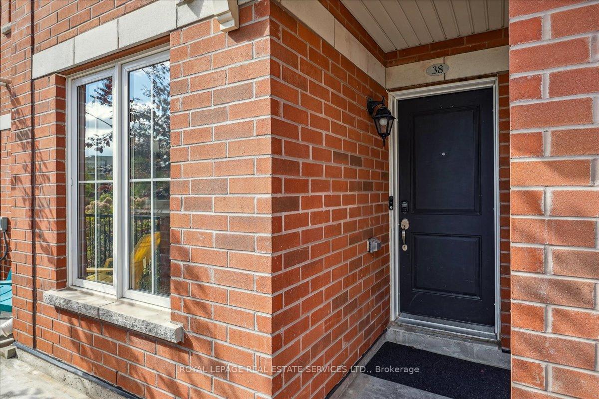 2480-post-road-oakville-ontario-w12738576
