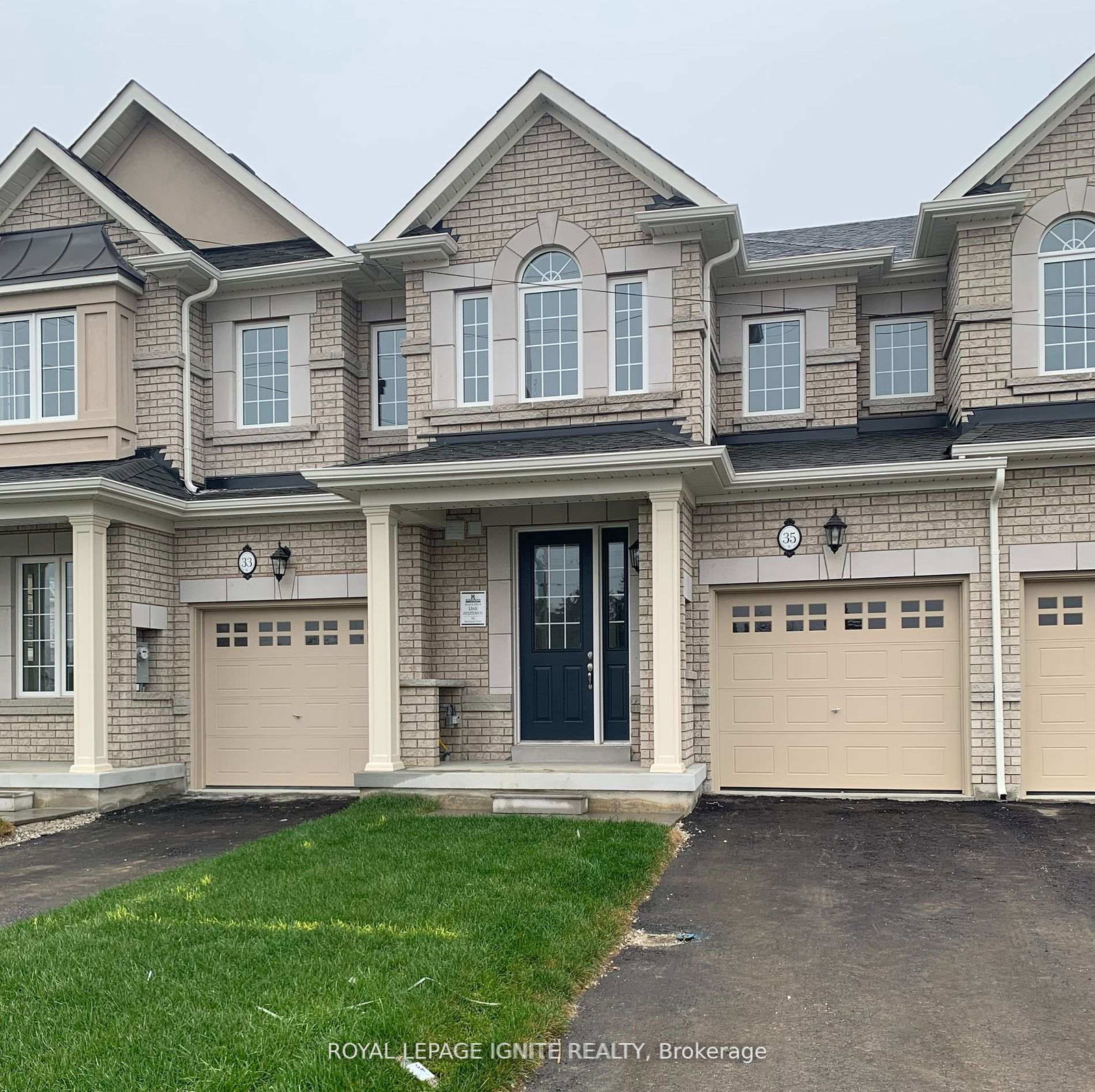 35-bushwood-trail-brampton-ontario-w12738660