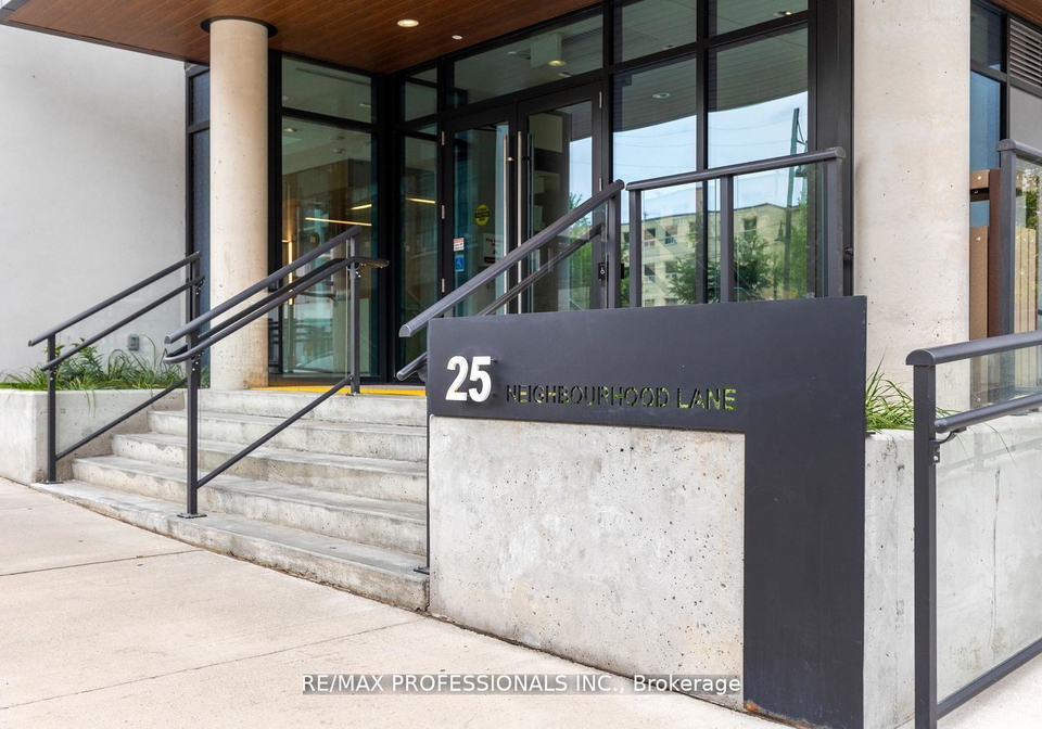 25-neighbourhood-lane-etobicoke-ontario-w12738670