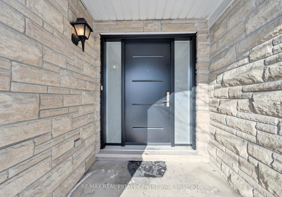 741-candlestick-circle-mississauga-ontario-w12738908