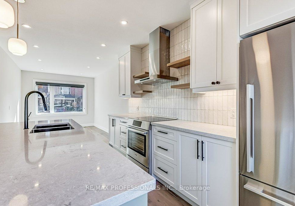 238-fairview-avenue-toronto-ontario-w12738914