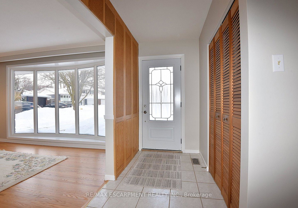 552-hull-court-burlington-ontario-w12738954