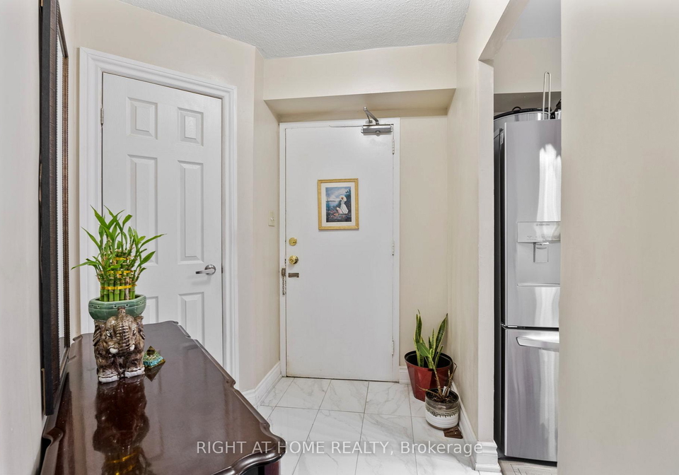 330-dixon-road-etobicoke-ontario-w12739044