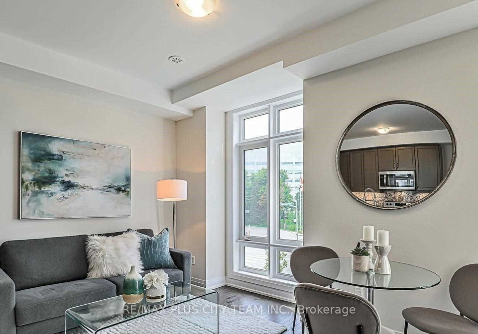 721-lawrence-avenue-w-north-york-ontario-w12739094