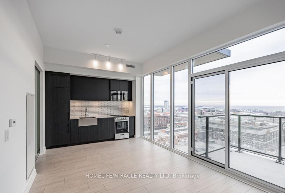 270-dufferin-street-toronto-ontario-w12739188