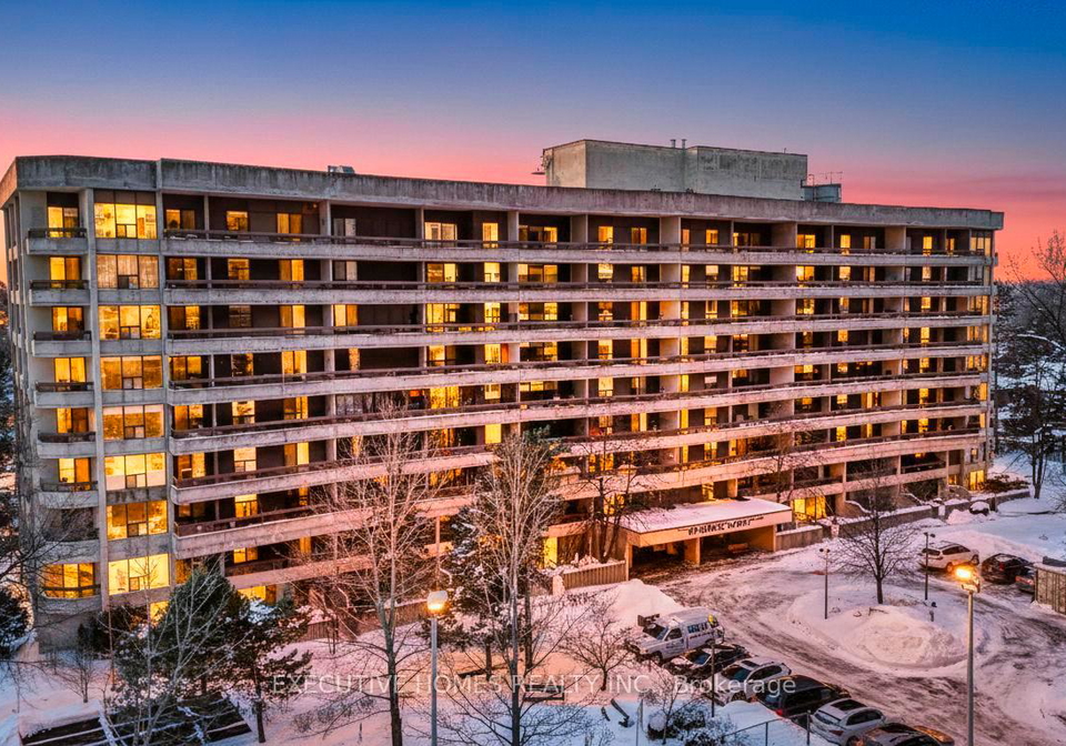 80-quebec-avenue-toronto-ontario-w12739358
