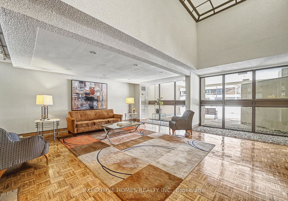 80-quebec-avenue-toronto-ontario-w12739358