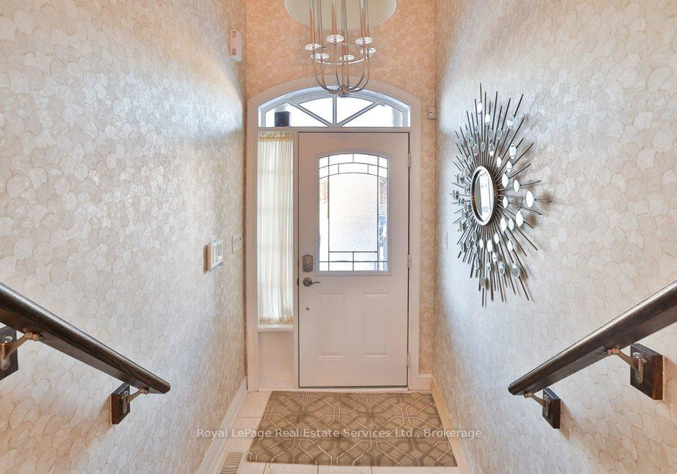 3353-liptay-avenue-oakville-ontario-w12739842