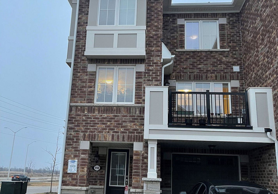 998-alder-gate-milton-ontario-w12739850